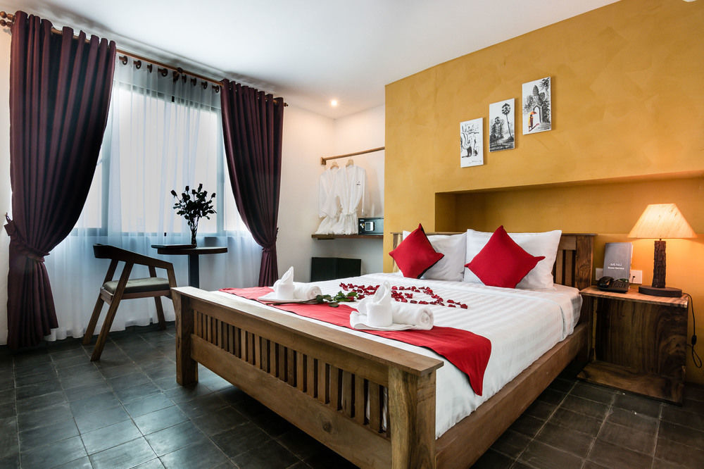Diamond Palace Resort & Sky Bar Phnom Penh Exterior photo
